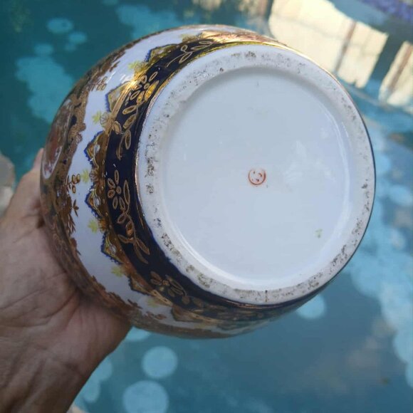 European-style Asian Influenced Intricate Moriage Koi Fish Bowl Planter - Picture 16 of 16